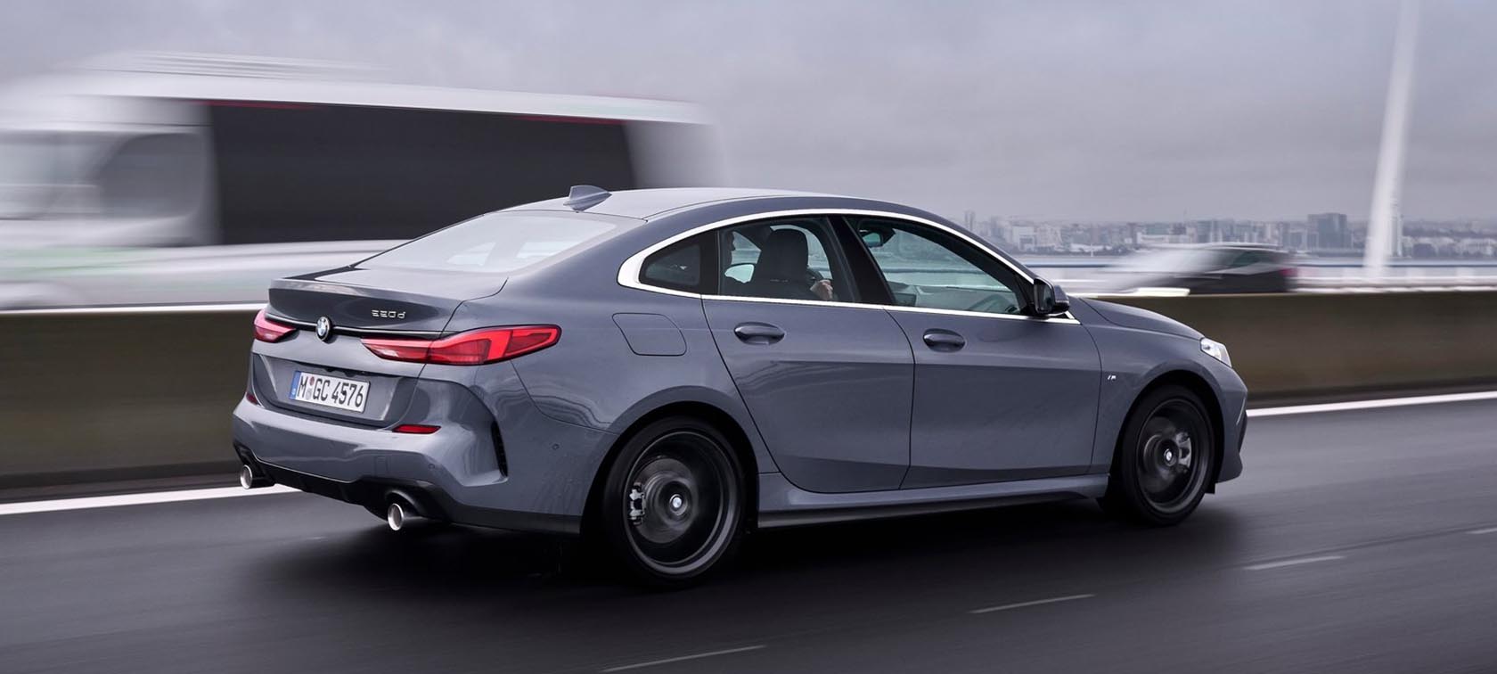 معرفی ویژگی های BMW 220i