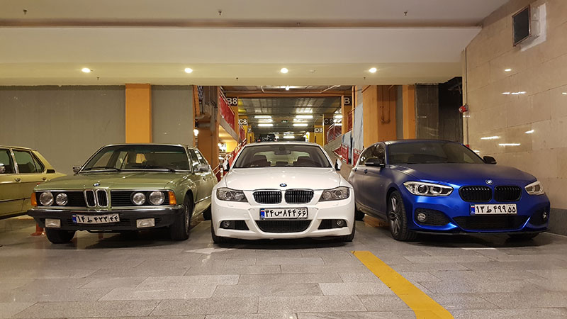 گردهمایی خودروهای کلاسیک BMW و MINI در تهران.